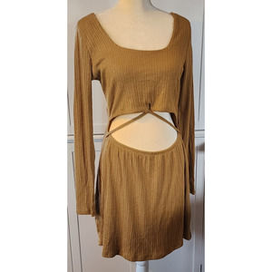 Stitch & Pine Ribbed Dullgold Midi Dress Peekaboo back Size X Large NWT